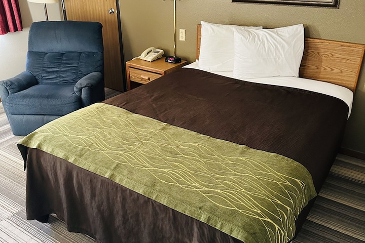 Room 4 of 21