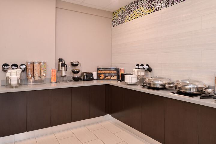 Breakfast area