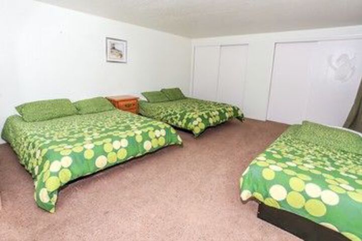 Room 9 of 50