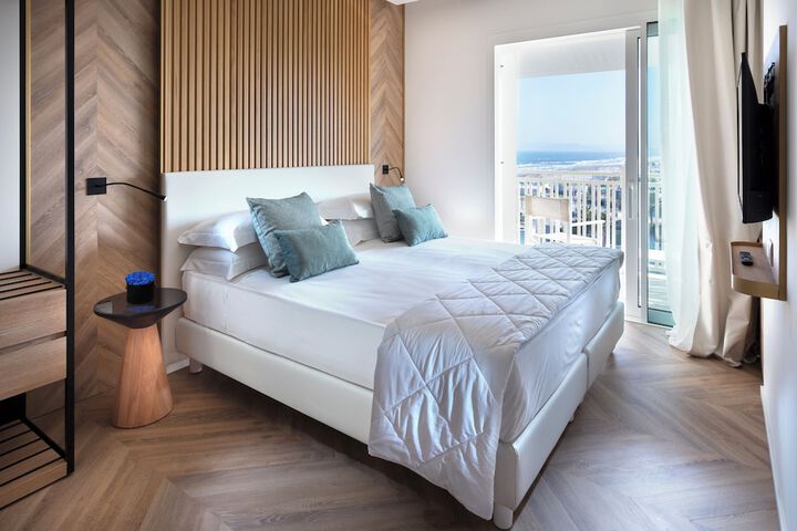 Room 21 of 172