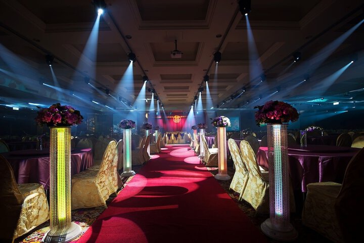 Ballroom/Hall 39 of 41
