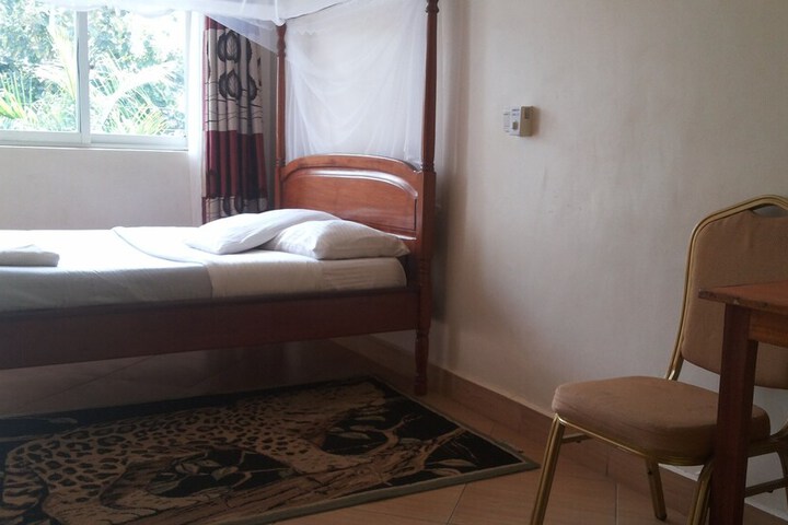 Room 16 of 73