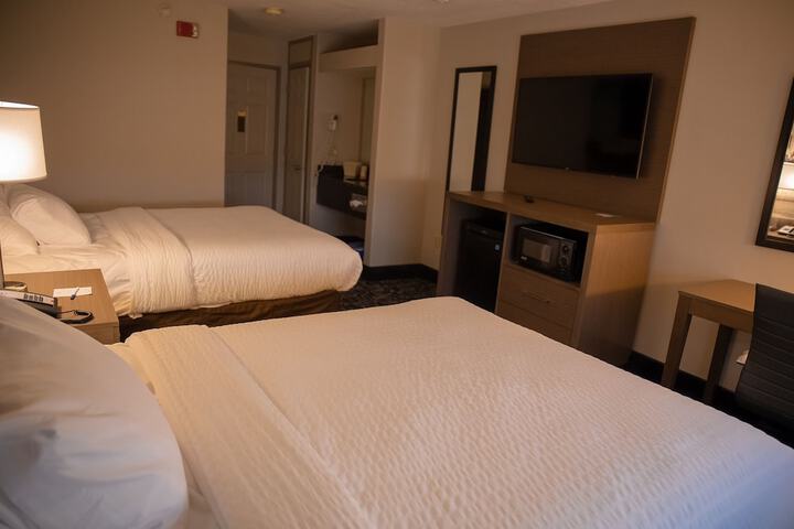 Standard Queen Bed Accessible (2 of 22)