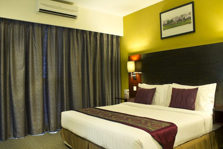 Room 14 of 68