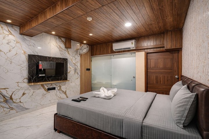 Room 15 of 35