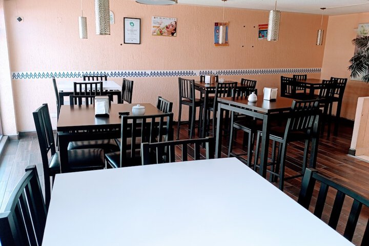 Dining 44 of 63