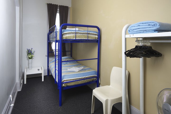 Room 6 of 31