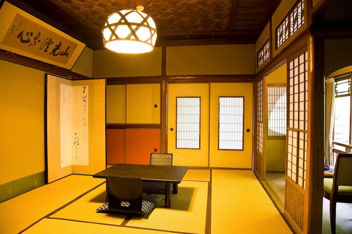 Room 10 of 70