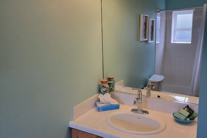 Room 204 of 231