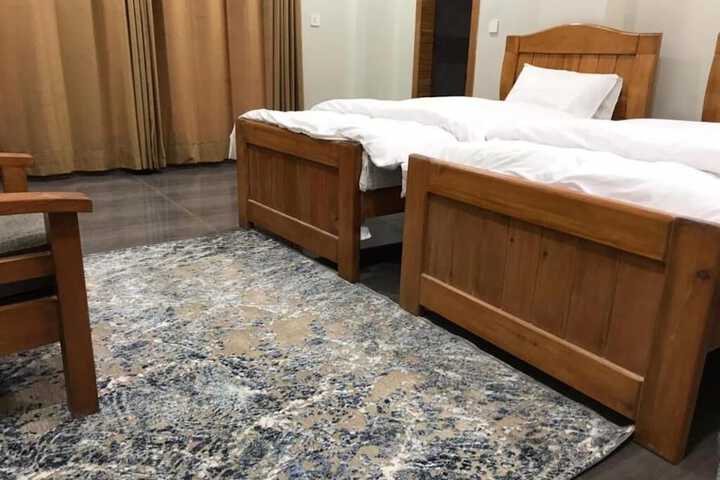 Room 8 of 35