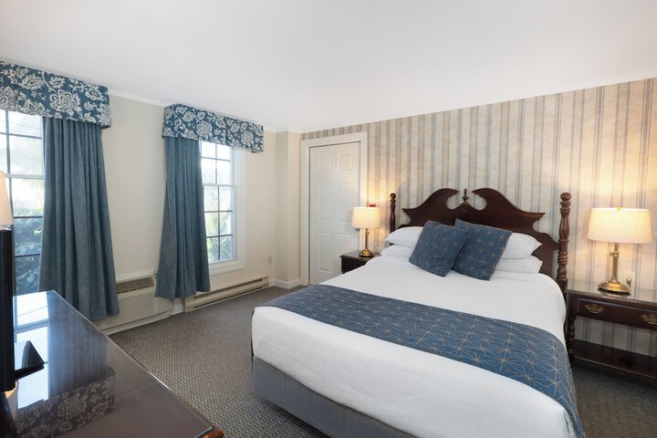 Room 30 of 176