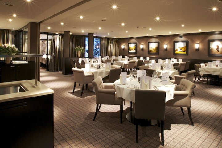 Dining 53 of 91