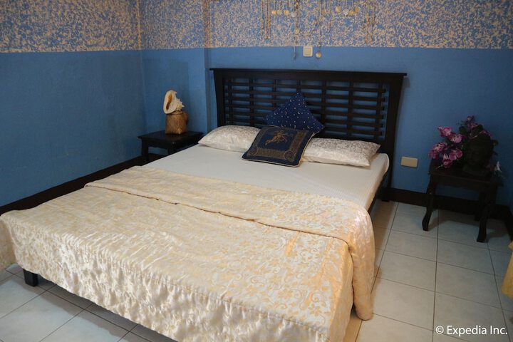 Room 15 of 63