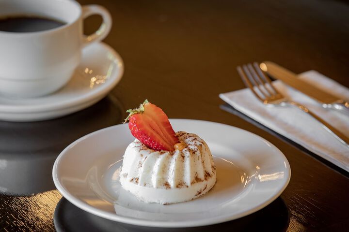 Breakfast/Coffee Service 97 of 142