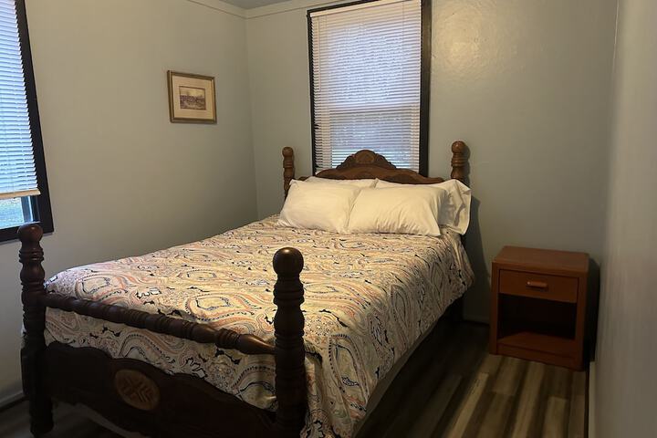 Room 10 of 83