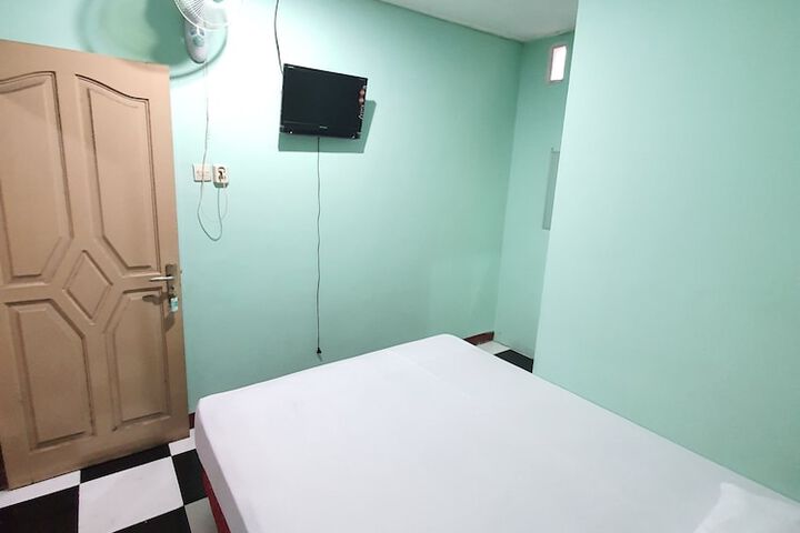 Room 2 of 4