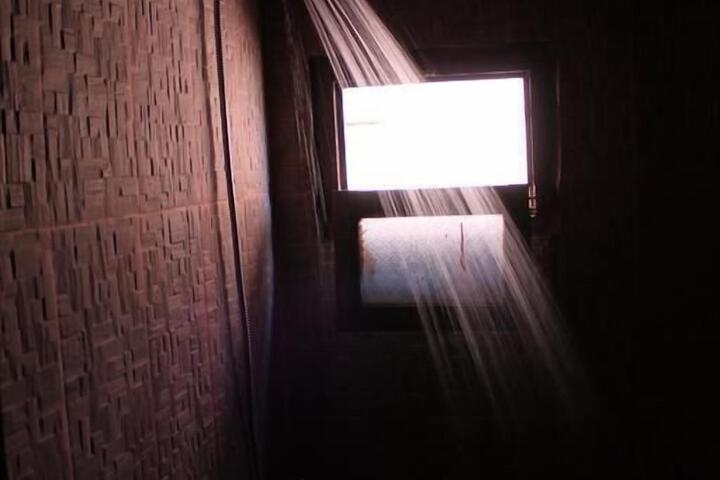 Room 5 of 25