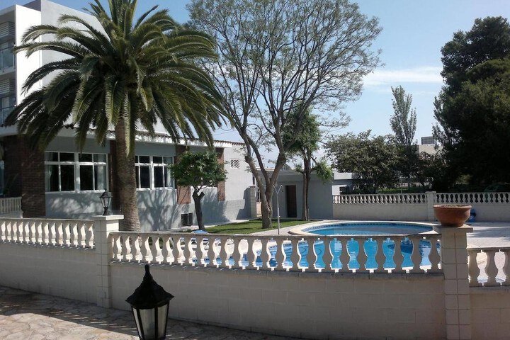 Pool 19 of 38
