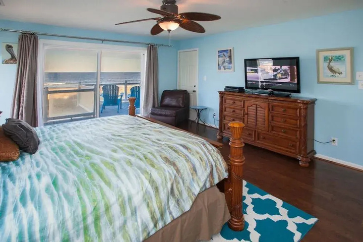 Room 4 of 50