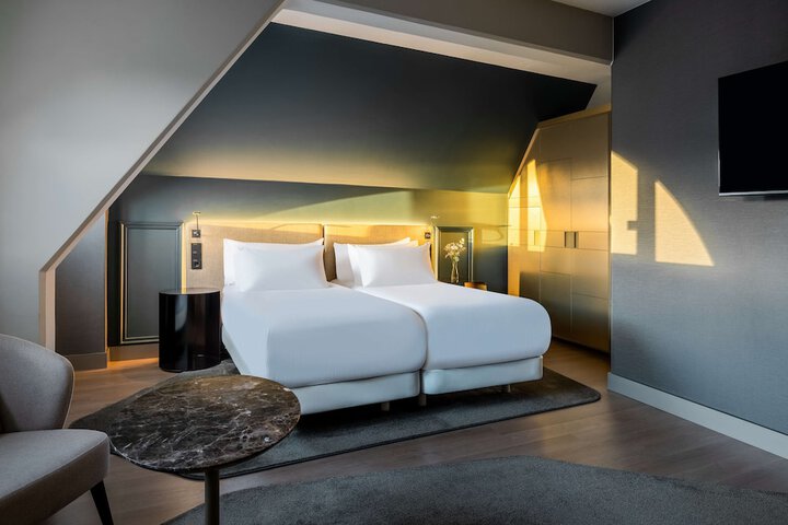 Room 29 of 56