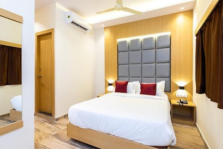 Room 15 of 21