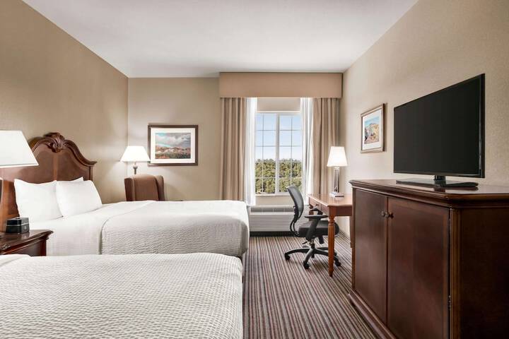 Room 25 of 62