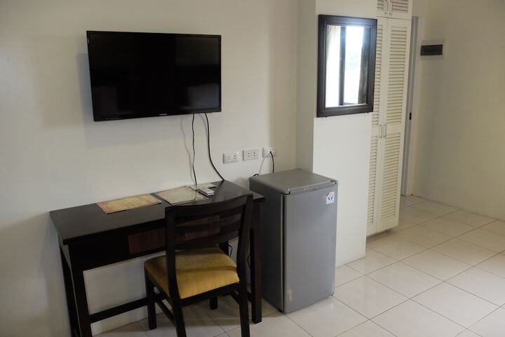 Room 25 of 82