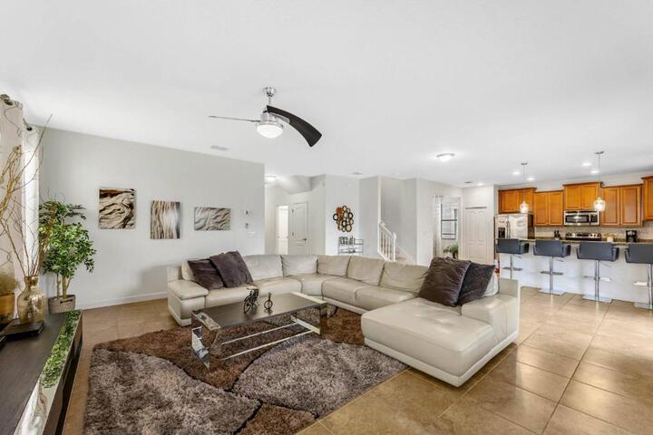 6 Bedrooms 6 Bathrooms Champions Gate 1483 RF in Davenport, FL