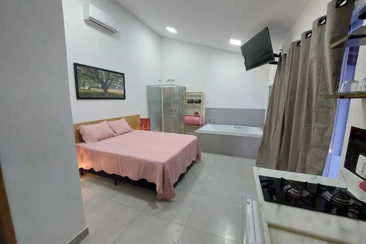 Room 5 of 13