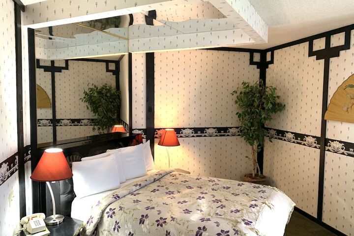 Room 158 of 293