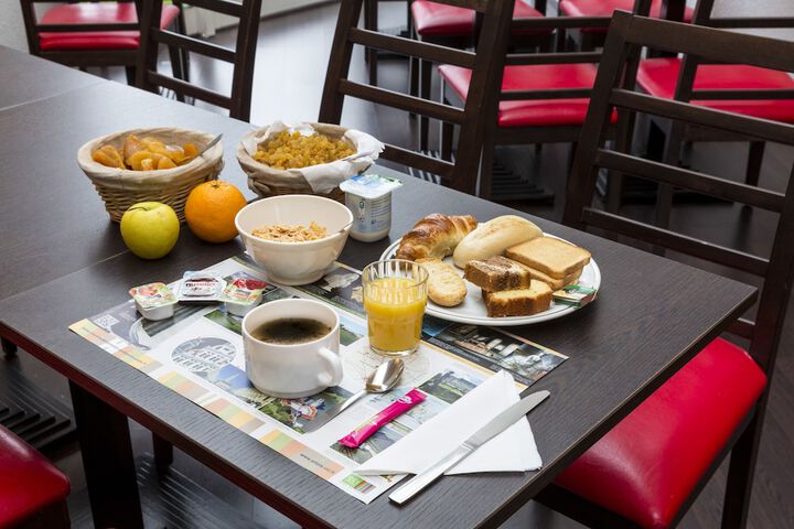 Breakfast/Coffee Service 36 of 51