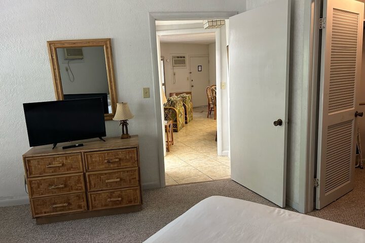 Room 3 of 26