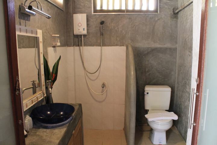 Room 7 of 17