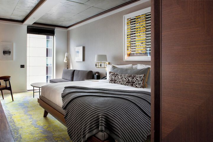 Room 30 of 80