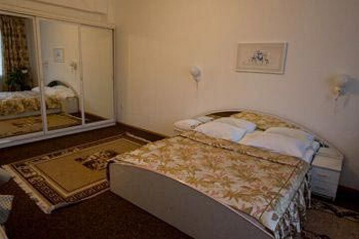 Room 24 of 53