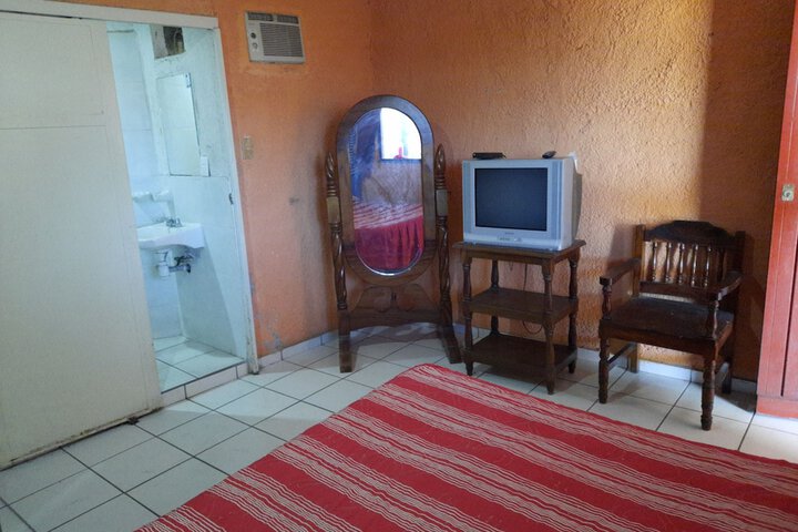 Room 28 of 54