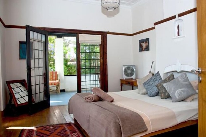 Room 3 of 38