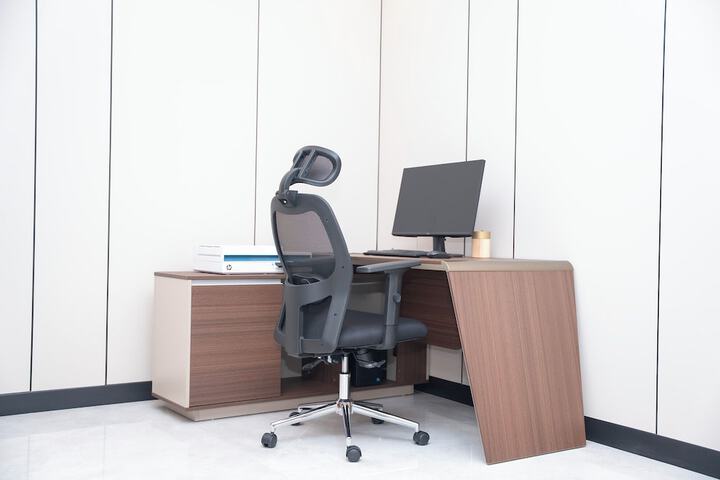 Business Center 40 of 42