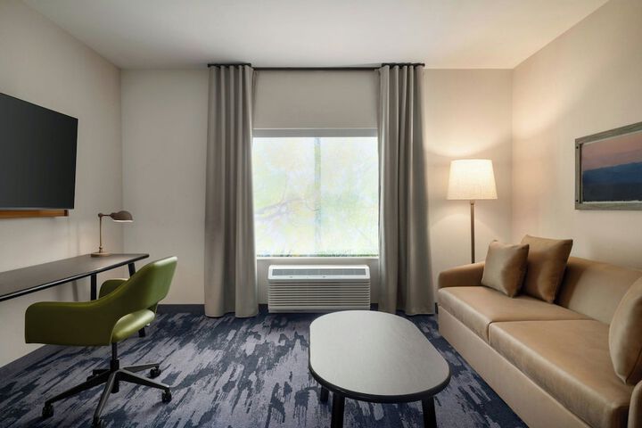 Room 12 of 36