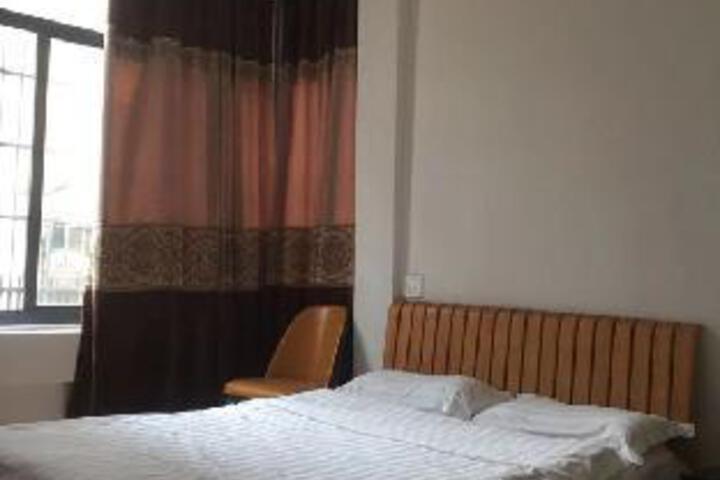Yueqing Yingdeng Hotel