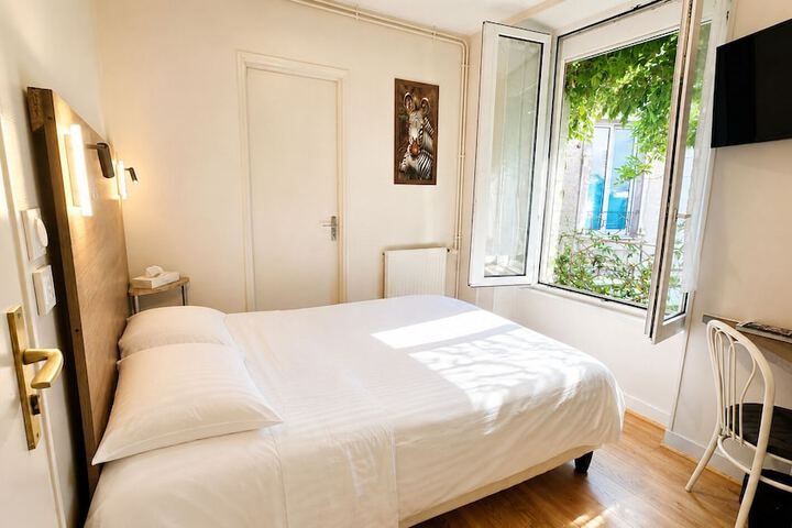 Room 20 of 42