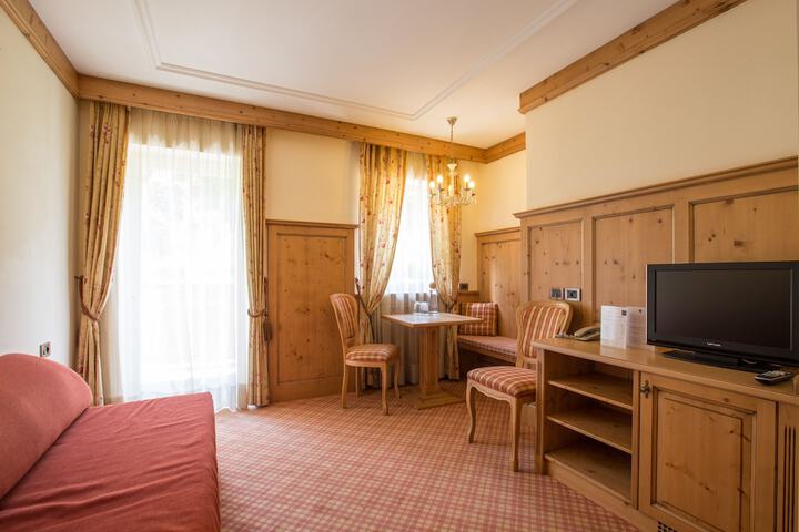Room 16 of 63