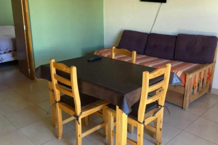 Room 4 of 15