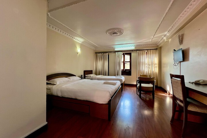 Room 12 of 51