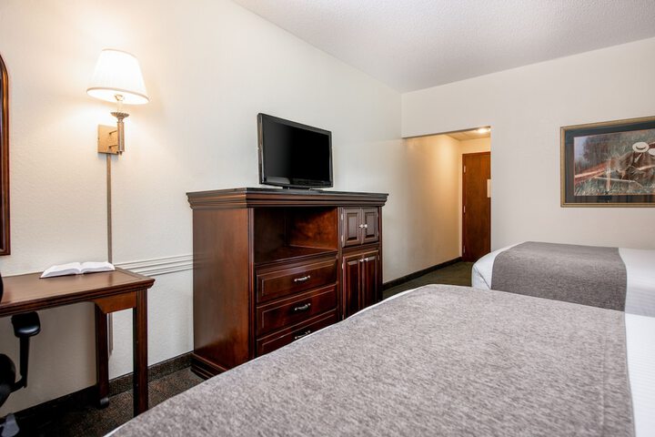 Room 8 of 61