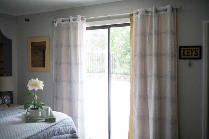 1 Queen Bed (10 of 39)