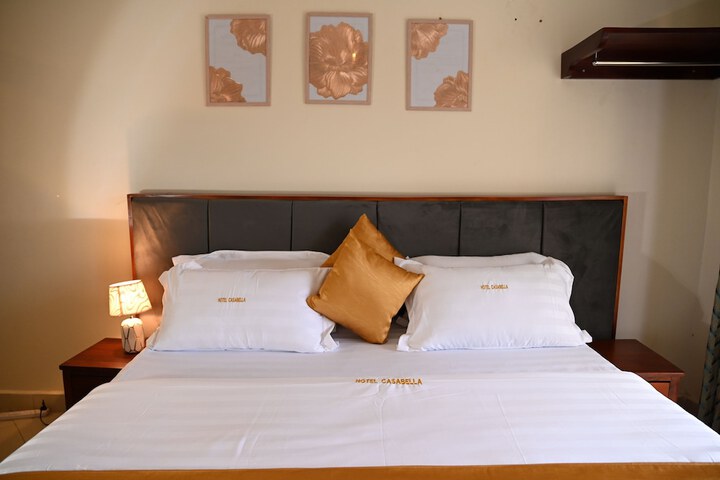 Room 8 of 22