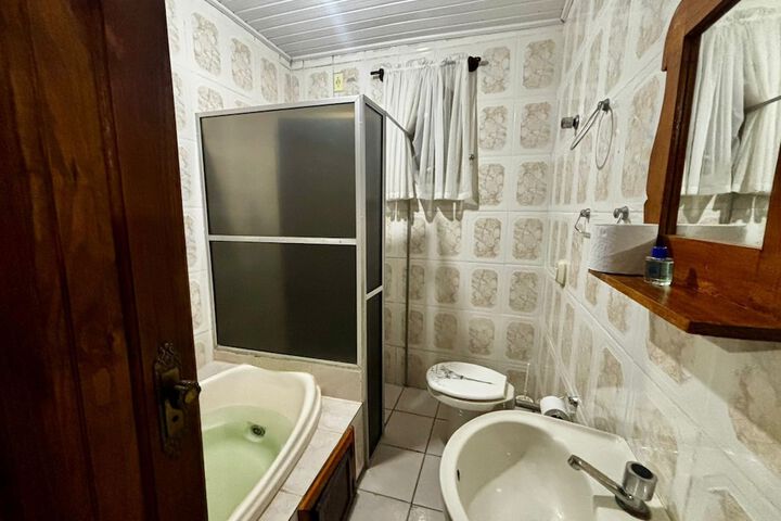 Room 30 of 71