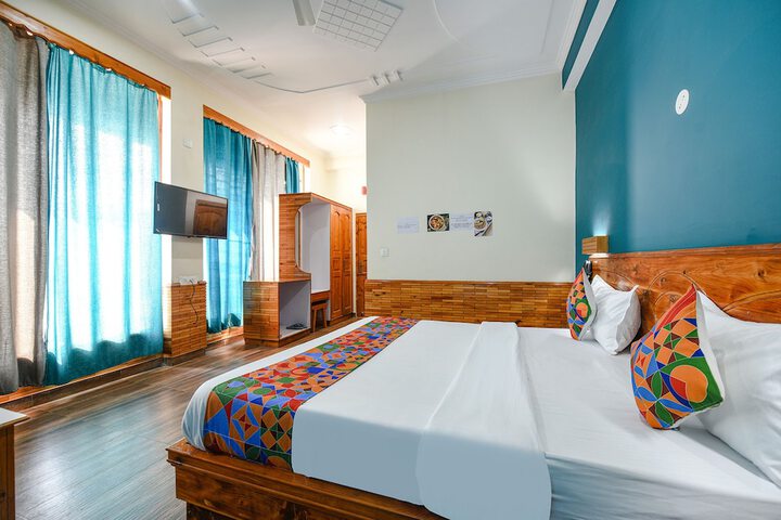 Room 10 of 27