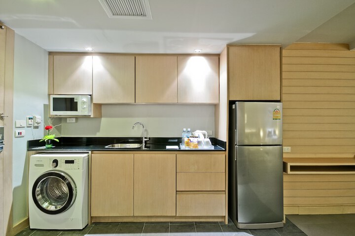 Private kitchenette